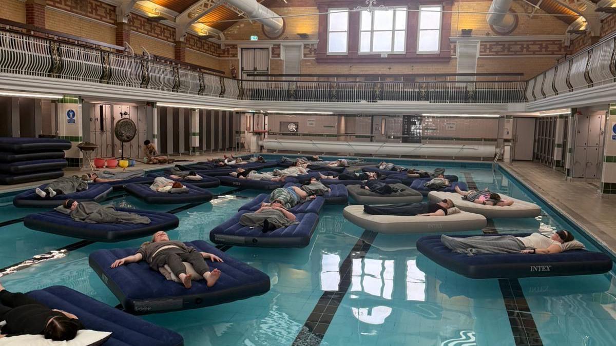 Beverley Road Baths Introduces Innovative Floating Sound Bath Sessions
