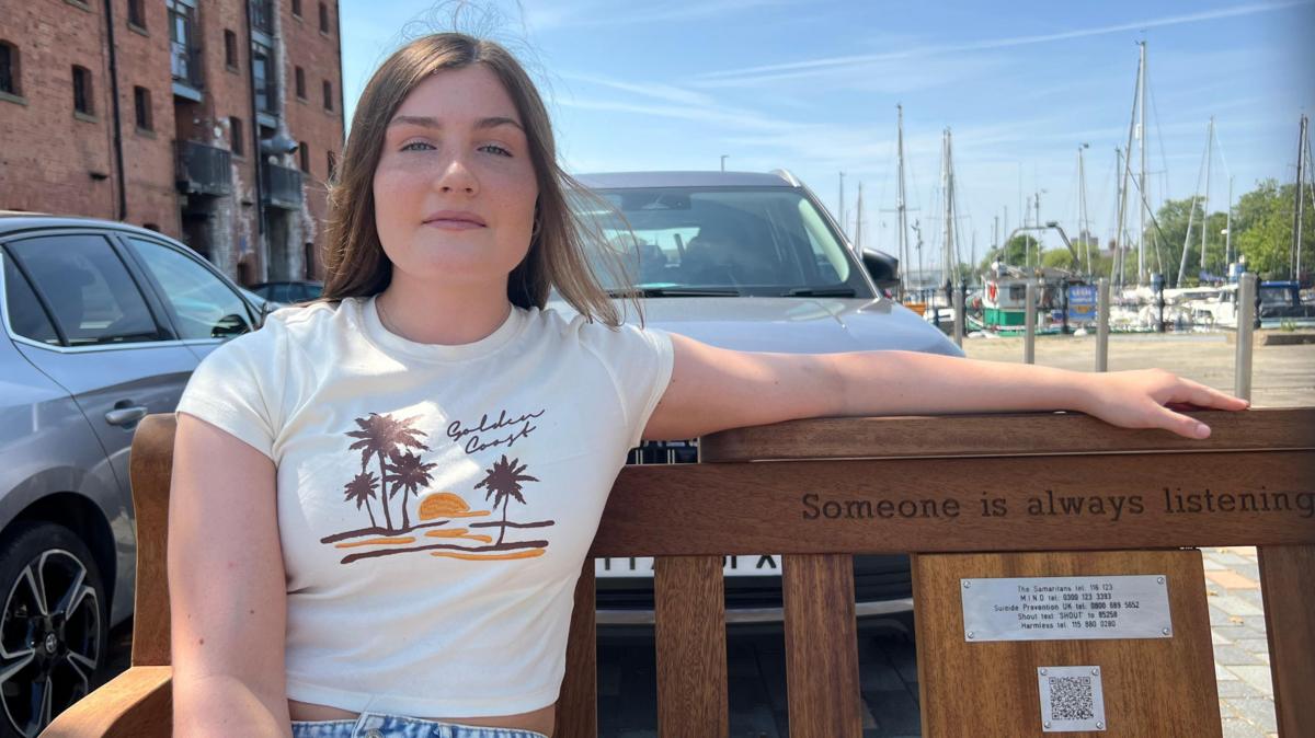 Local Teen Honors Late Mother with Inspiring Memorial Bench